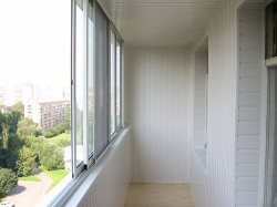 Особенности внутренней отделки балконов 